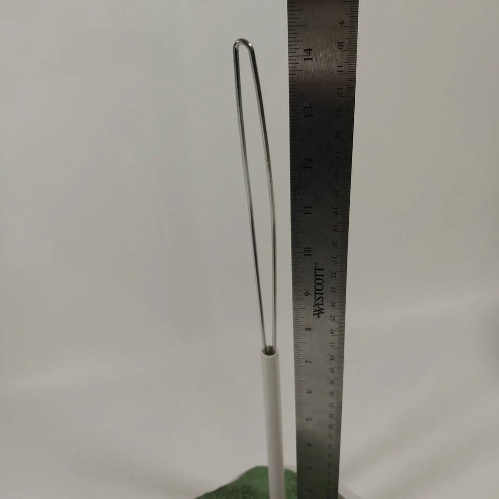 The Lord of the Rings Doll Stand 10